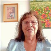 Soy Profesora general básica, mención Lenguaje y comunicación. 
Nivel de desempeño: Enseñanza básica